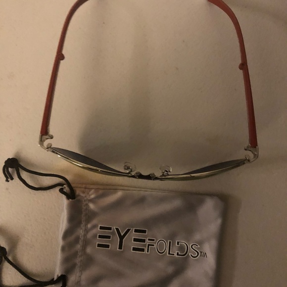 Foldable Aviator Sunglasses. Unisex. - Picture 4 of 5